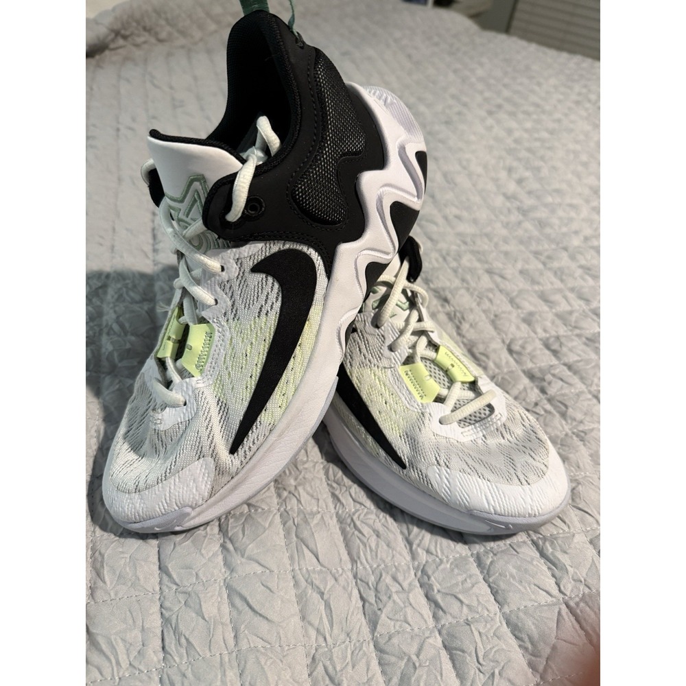 Nike Giannis Antetokounmpo White W BLK Size 5Y Basketball Shoes Immortality 2